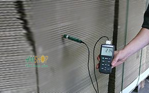 Máy đo nhiệt độ cầm tay PCE T317  thực tế